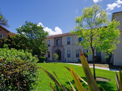 516 Martha St Unit 207