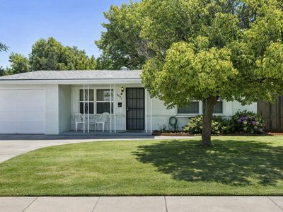 3620 Alberta Ave