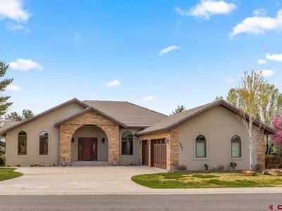 2691 Red Cliff Circle