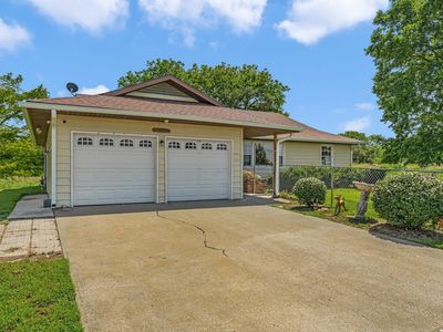 1609 N 1600th Rd