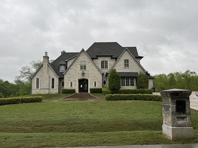 230 Oak Tree Dr