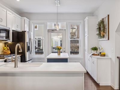 37 4th Ave N APT 103