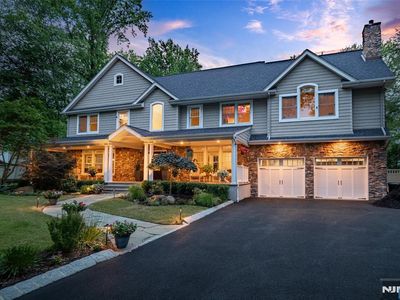 631 Sargent Rd