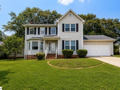 10 Hyde Park Ln