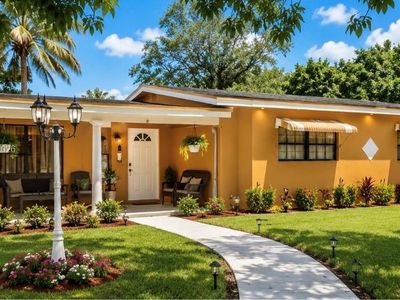 1536 NW 15th Ave