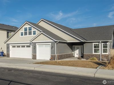 1743 Brambling Brae Lane