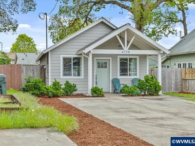 4758 Hayesville Dr NE