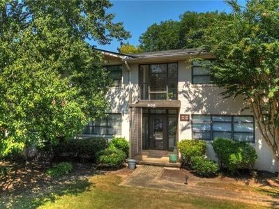 808 Greenwood Ave NE APT 101