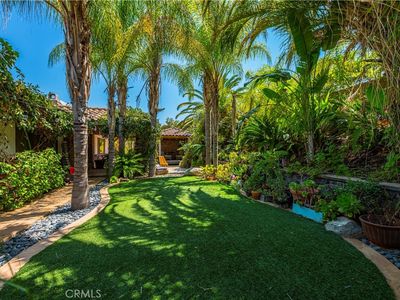 22050 Village Way Dr