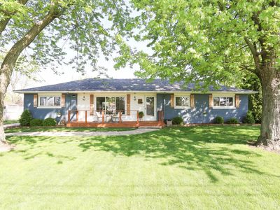 404 Riverside Dr