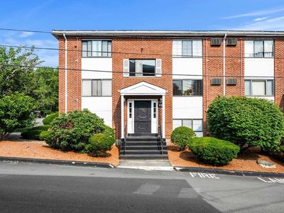10-10B Colonial Dr #1B