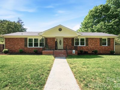 1205 Woodland Ave