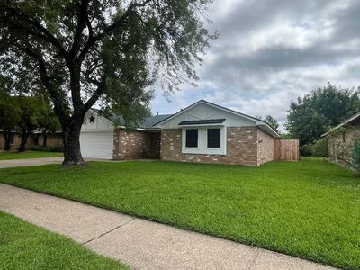 5111 Maple Dr