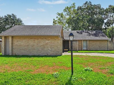 22527 Indian Ridge Dr