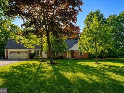 302 Bridgeboro Rd