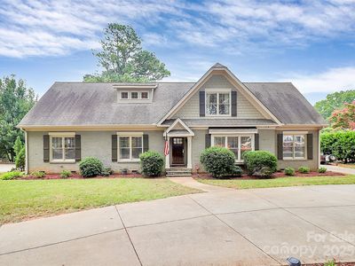 427 Lansdowne Rd
