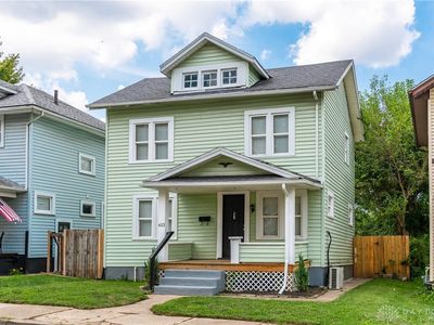 613 Creighton Ave