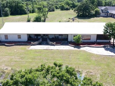 4442 Poteet Rd