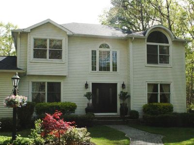 818 Harlequin Dr