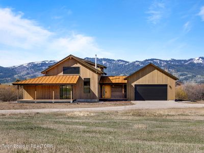 6322 Fox Springs Dr