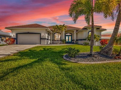 360 Capri Isles Ct