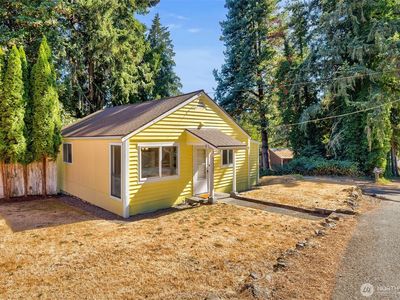 1121 Lower Marine Drive