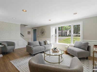 20 W Saddle River Rd