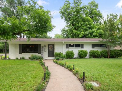 801 Waggoner Dr