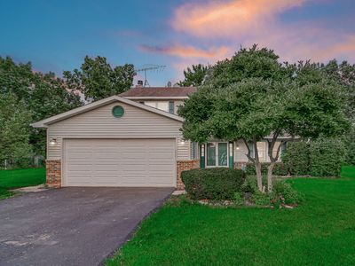 Property at 1293 Brave Ct, Carol Stream, IL