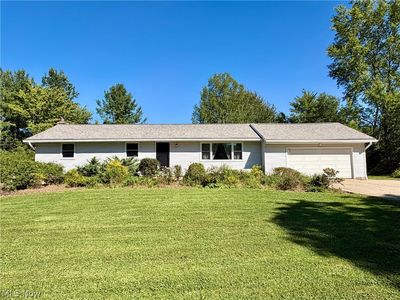 Property at 13047 Manor Dr, Chardon, OH