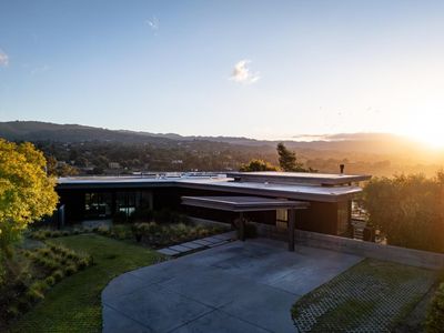 12698 La Cresta Dr