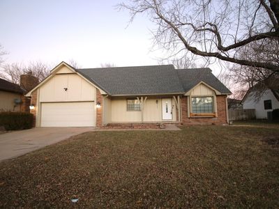 2440 N Bromfield Cir