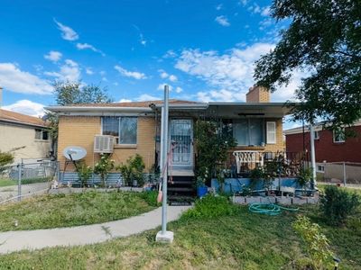 1412 W Gillespie Ave