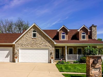 1270 Greenview Pl