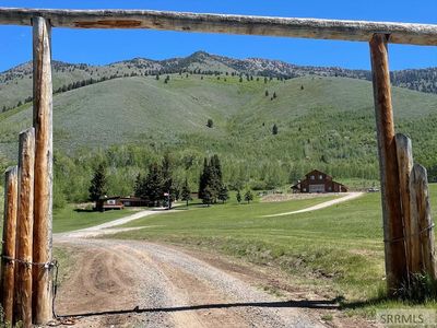 3761 Highway 87