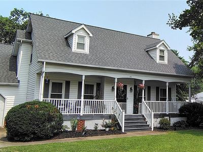 201 Azalea Dr