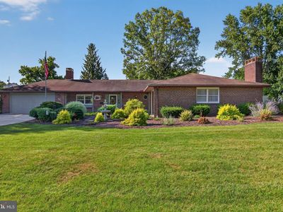 16 Howard Dr
