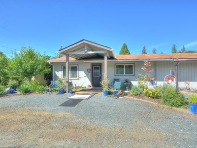204 E Rosewood St