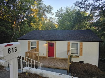 813 Greenwood Rd
