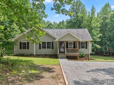 269 Waterside Dr