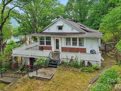 1157 S Main St