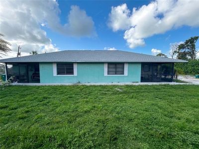 1685 SHADOW LANE