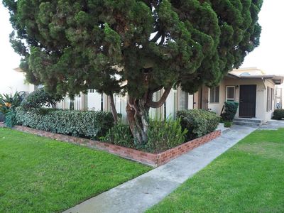 2127-2131 1/2 Felspar St