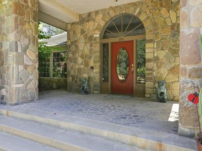 921 Shokat Dr