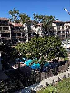7311 Marina Pacifica Dr N