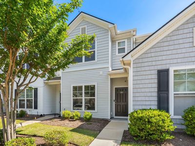 306 Castle Dr. #306