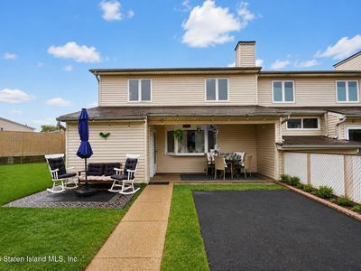 31 Regis Dr #63