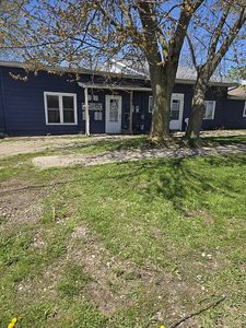 425 Aylworth Ave