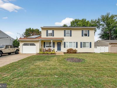 Property at 25 E Kennedy Dr, Laurel Springs, NJ