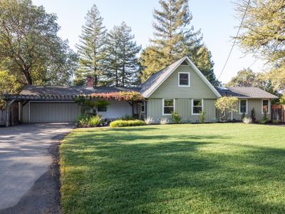 1470 Aura Way